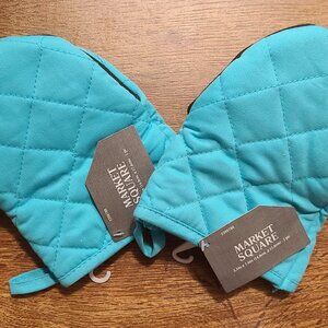 Oven Mitts - 2 piece set
